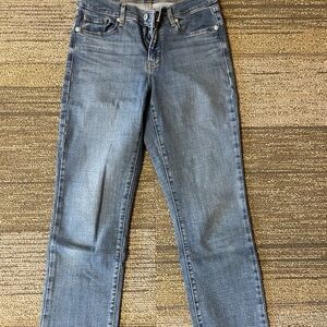 Levi’s Women’s 26 Classic Straight Jeans